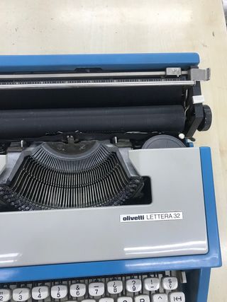 Maquina de escribir Olivetti LETTERA 32