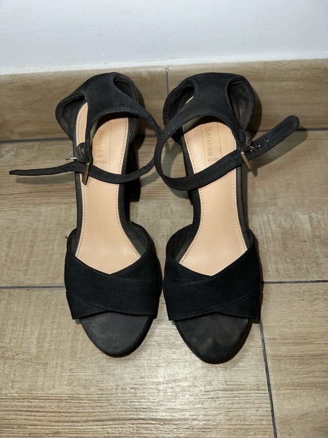 Tacones Bershka
