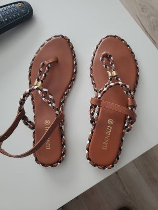 Sandalias