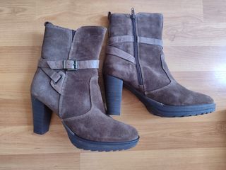 Botas de piel marrones