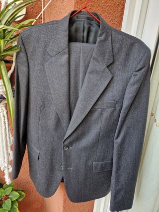 Traje caballero en buen estado