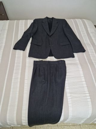 Traje caballero en buen estado