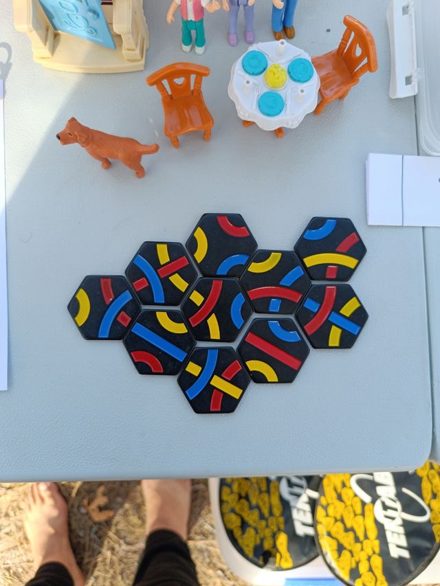 Rubik's Tantrix (tangram)