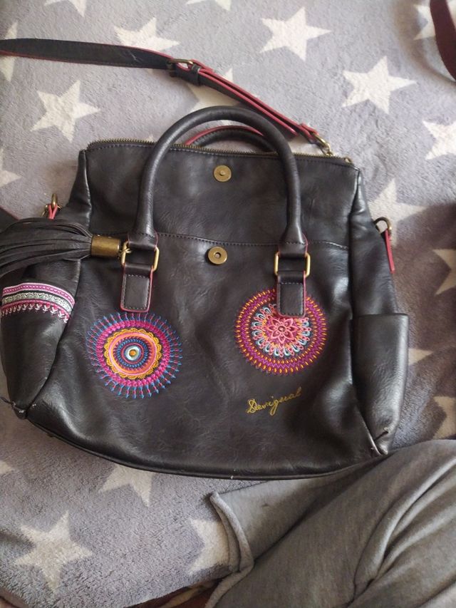 Bolso de la marca desigual