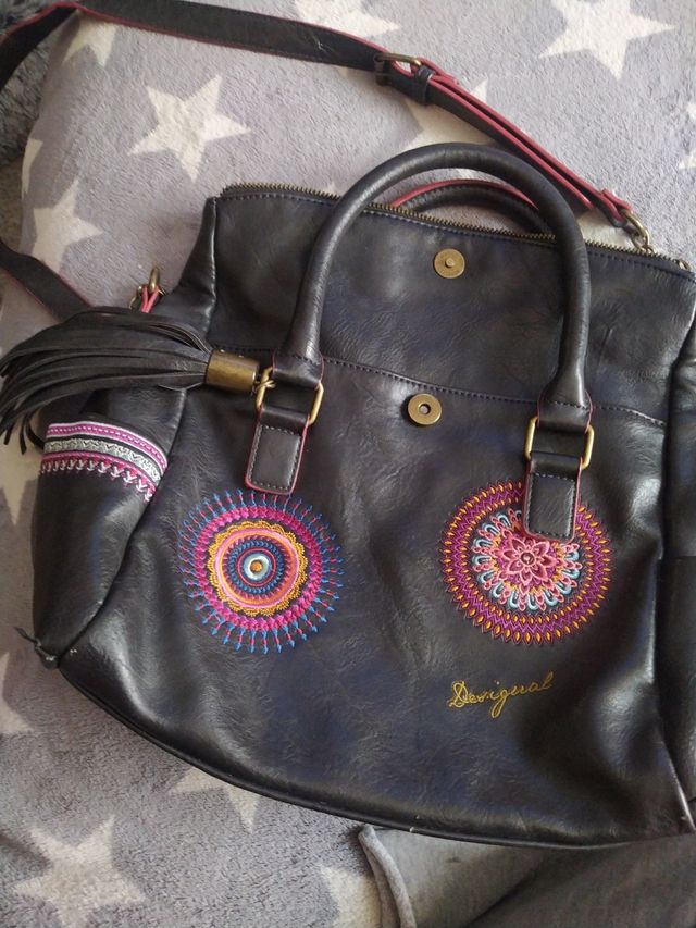 Bolso de la marca desigual
