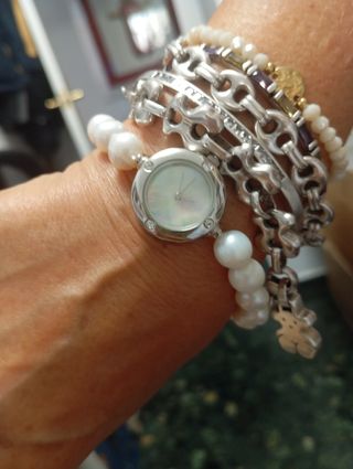 Pulsera- reloj elegante 
