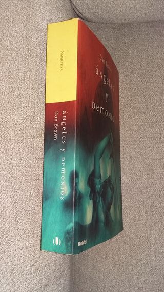 Libro ángeles y demonios de Dan Brown