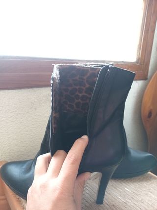 Botines tacón negros