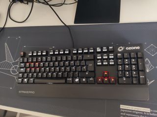 Teclado mecánico gaming Ozone Strike Pro 