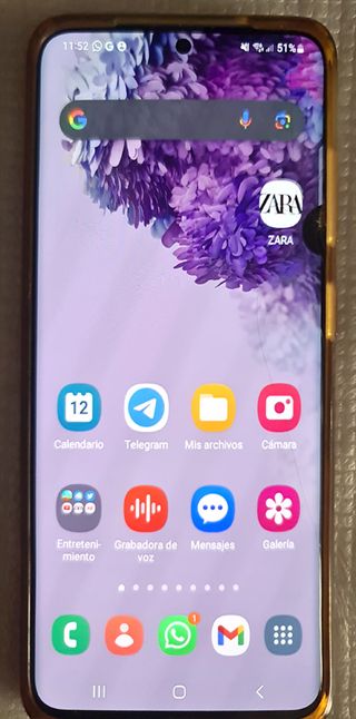 Samsung Galaxy S20 5G con pantalla rota