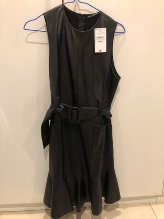 vestido negro Sfera