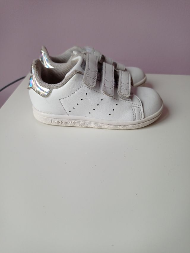 Zapatillaa adidas niña