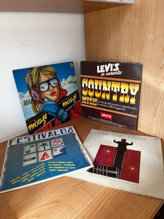 Giradischi e 61 dischi vinile vintage