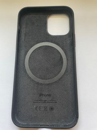 APPLE funda silicona con MagSafe para el iPhone 12
