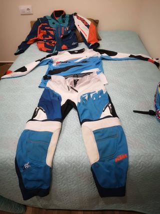 Traje ktm