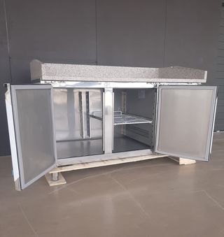 MESA PIZZERA CON MARMOL. REFRIGERADA 1500 2PT