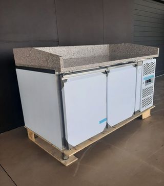 MESA PIZZERA CON MARMOL. REFRIGERADA 1500 2PT