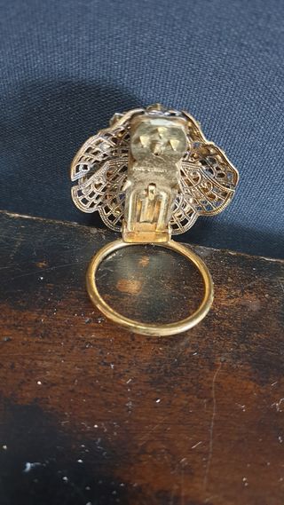 ANTIGUO BROCHE DE PAÑUELOS