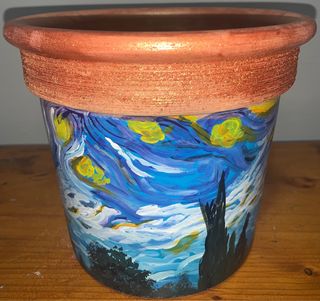 Vasi in terracotta dipinti a mano