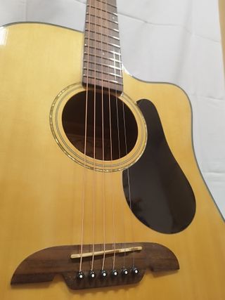 Guitarra acústica alvarez electro acustica RD8C