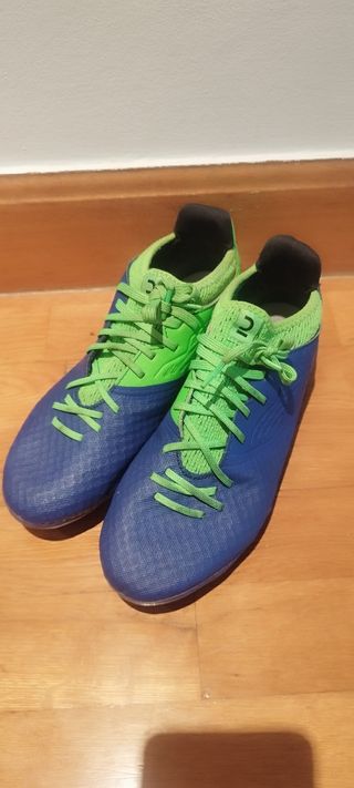 Botas de fútbol niño