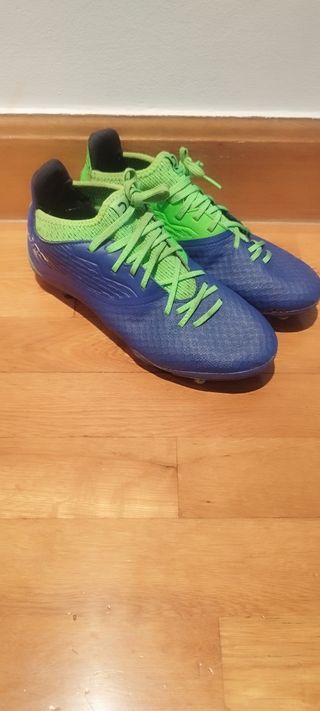 Botas de fútbol niño