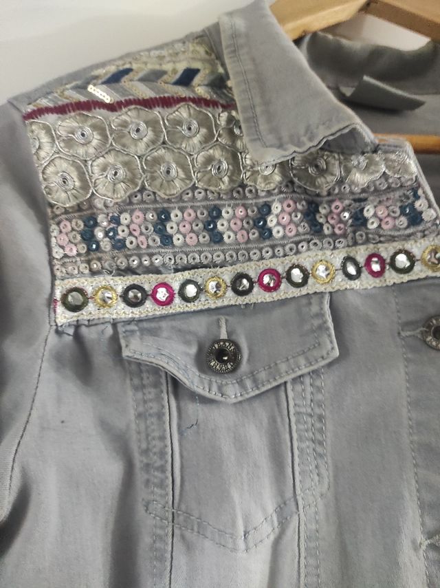 Cazadora vaquera elastica