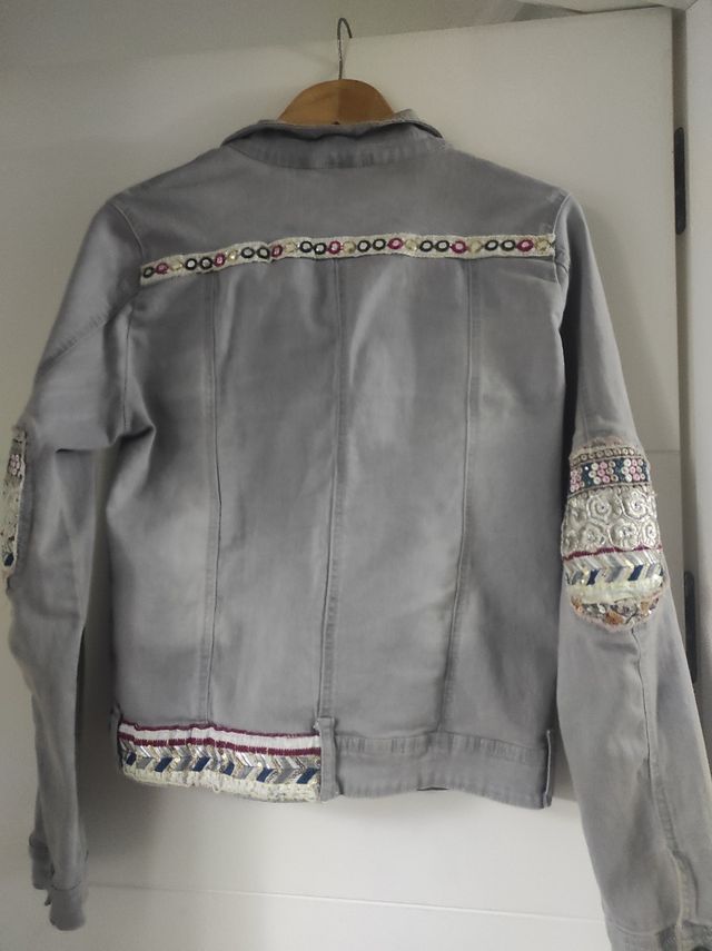 Cazadora vaquera elastica