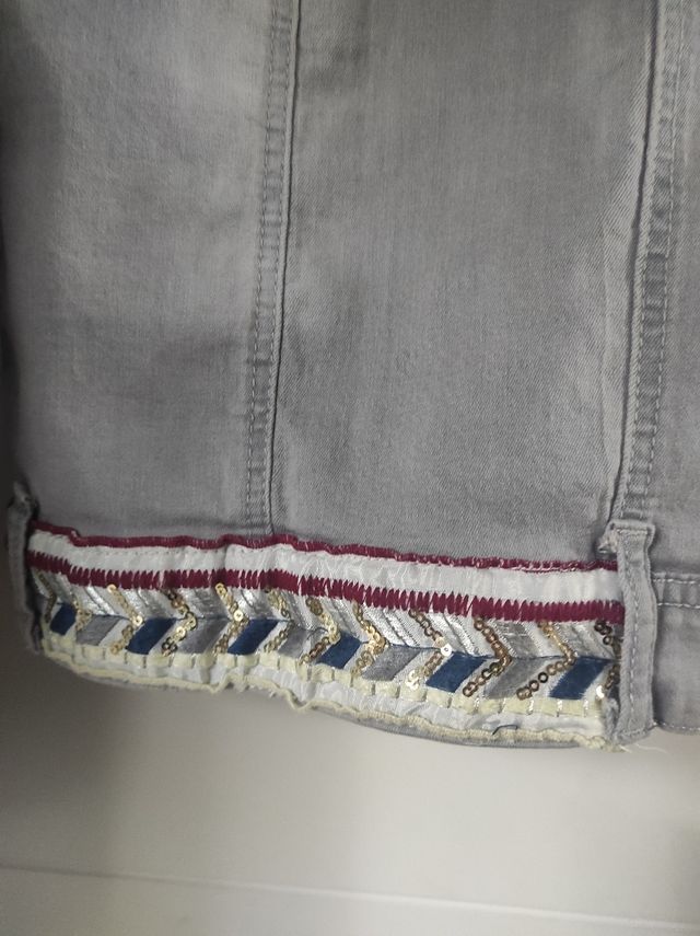 Cazadora vaquera elastica