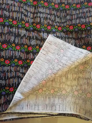 Tessuto a fiorellini