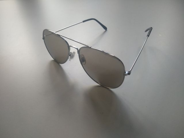 Gafas de sol clásicas