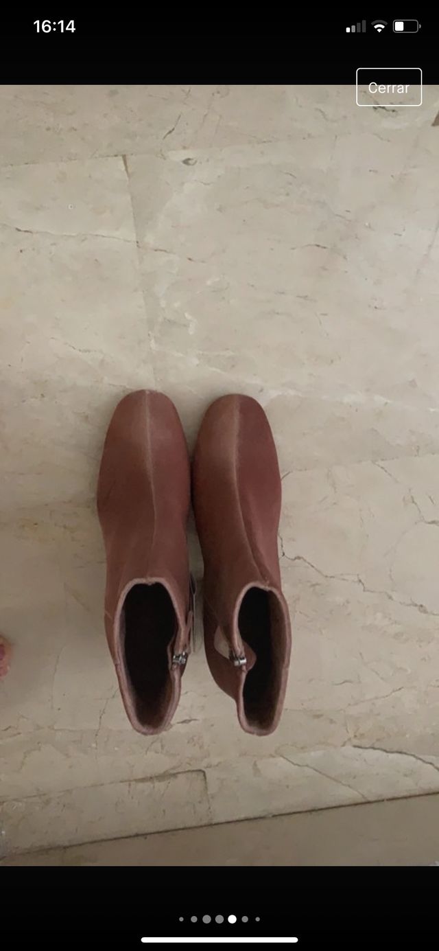 Botines de ante Berska con etiqueta