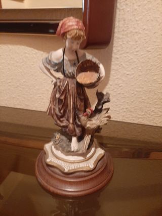 Figura porcelana