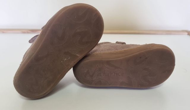 Zapato botin de piel NATURINO rosa palo talla 22