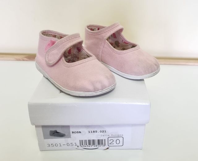 Zapatilla PISAMONAS de loneta rosa talla 20