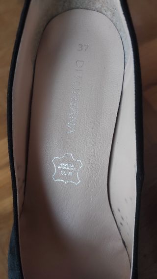 Zapatos negros nuevos 