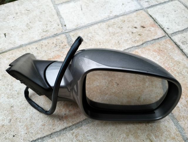 Retrovisor derecho VW Passat b5.5