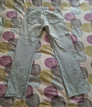 Pantalón Levis talla 32