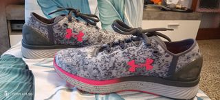 Deportivas hunder armour