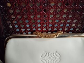 Cartera de mano en piel