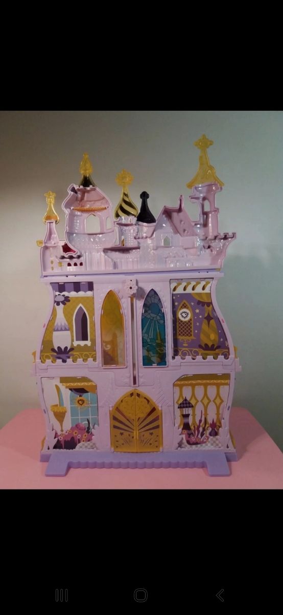 Castello my little pony