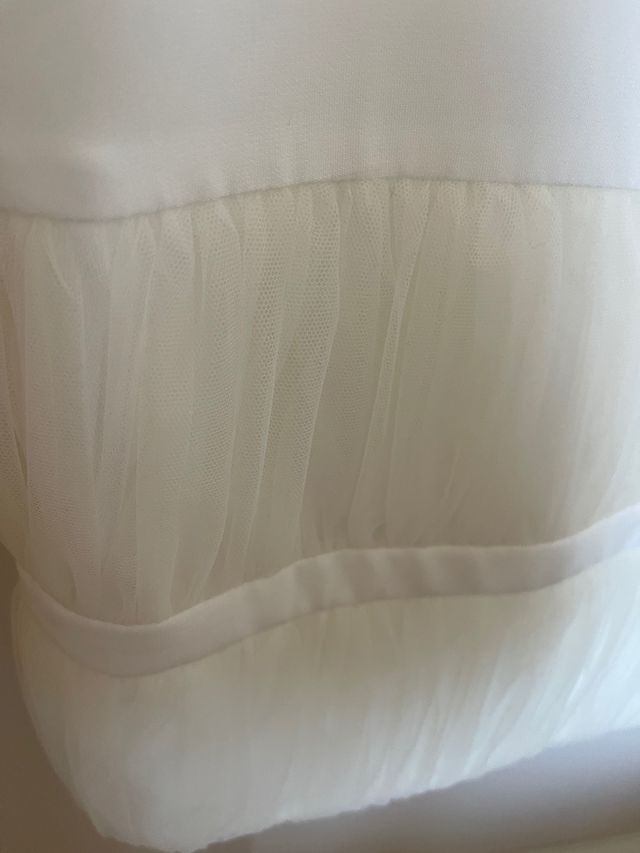 Vestido blanco de crepé. Sin estrenar