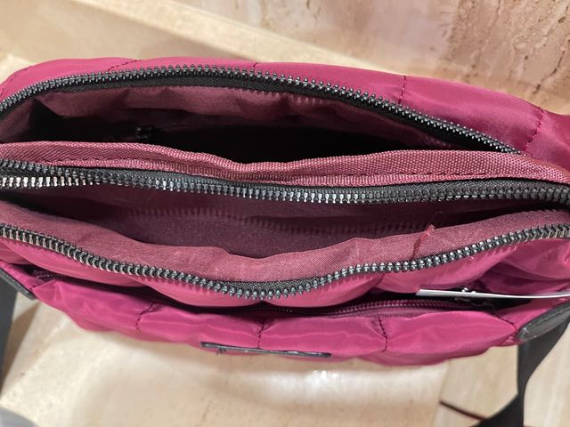 Bolso burdeos.Sin estrenar.