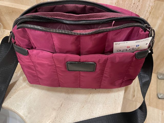 Bolso burdeos.Sin estrenar.