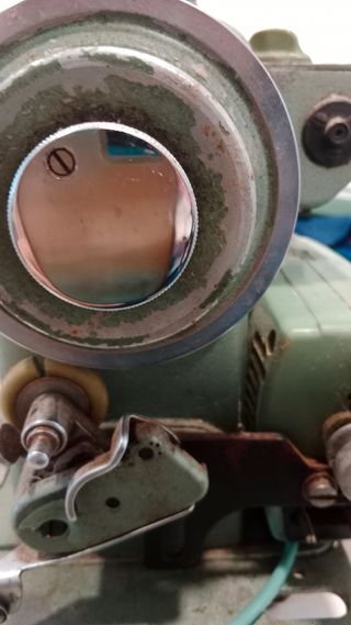 Maquina coser Refrey