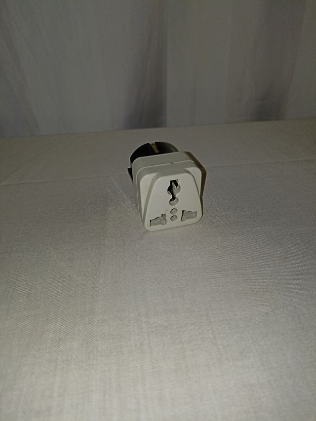 - Enchufes Universales .!!! ORIGINALES .! 🔌🧳🛫