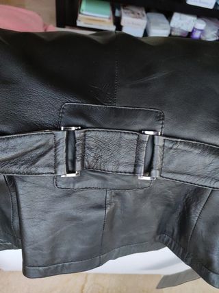 Chaqueta de cuero, mujer