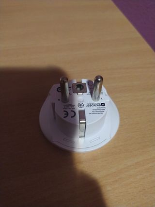 Adaptador a enchufe tipo C