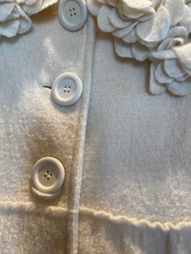 Abrigo  de lana. Usado una vez