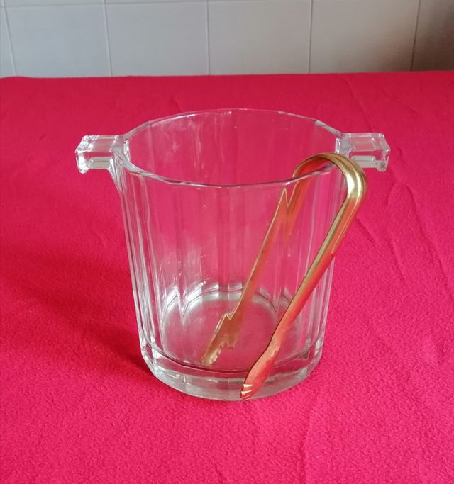 Secchiello per ghiaccio in vetro intagliato